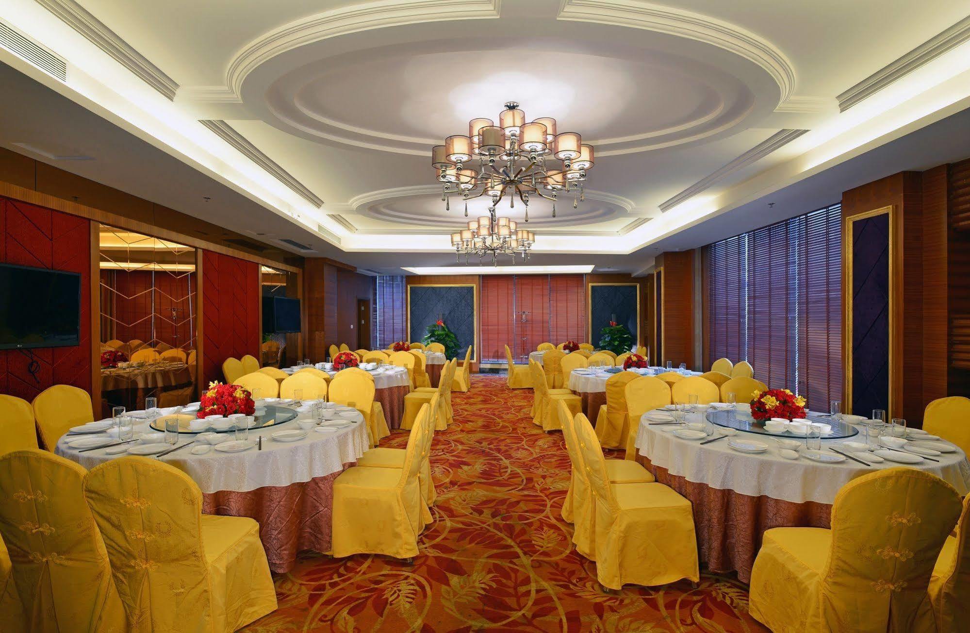 Dongguan Huilihua Hotel מראה חיצוני תמונה