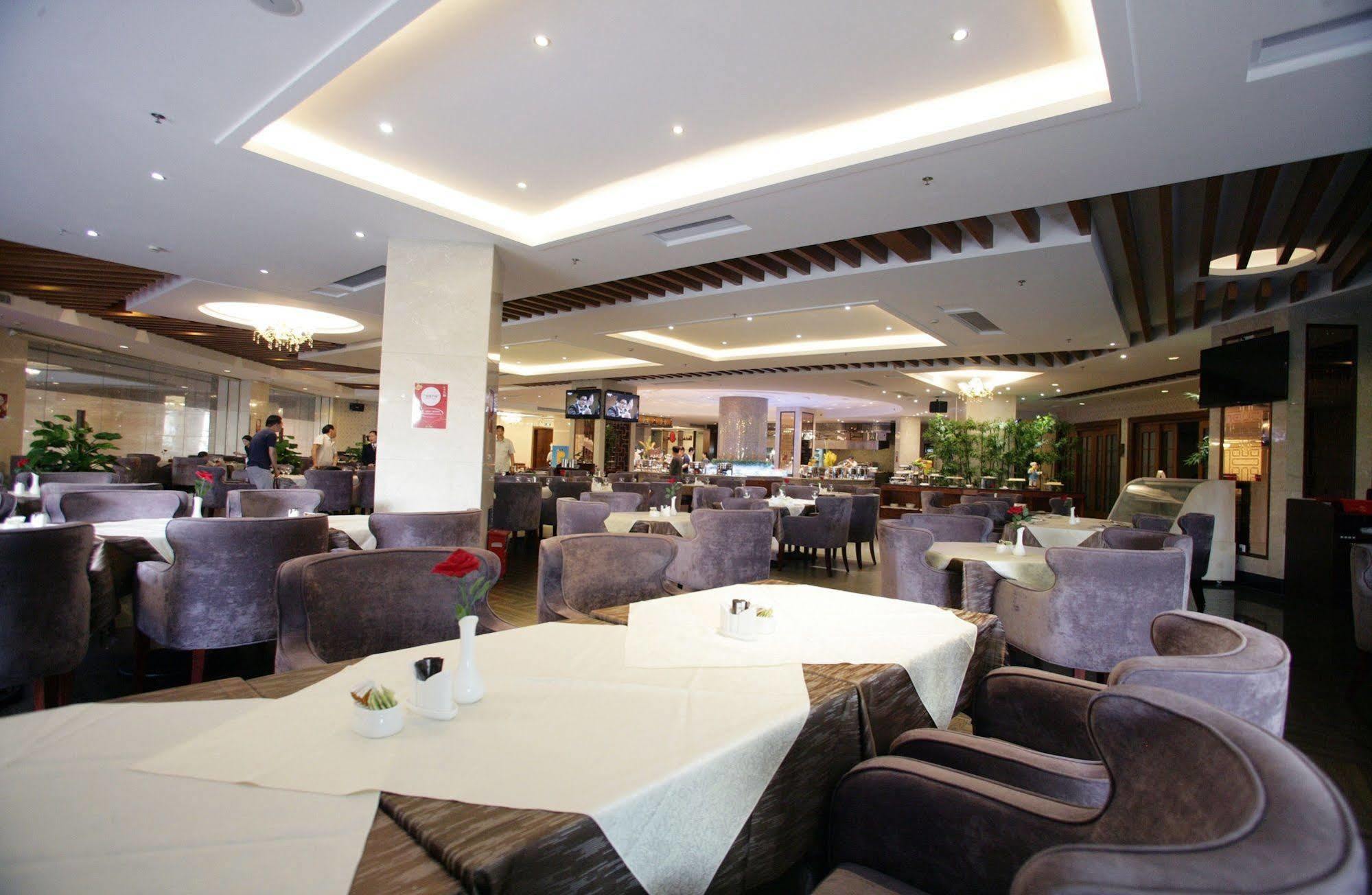 Dongguan Huilihua Hotel מראה חיצוני תמונה